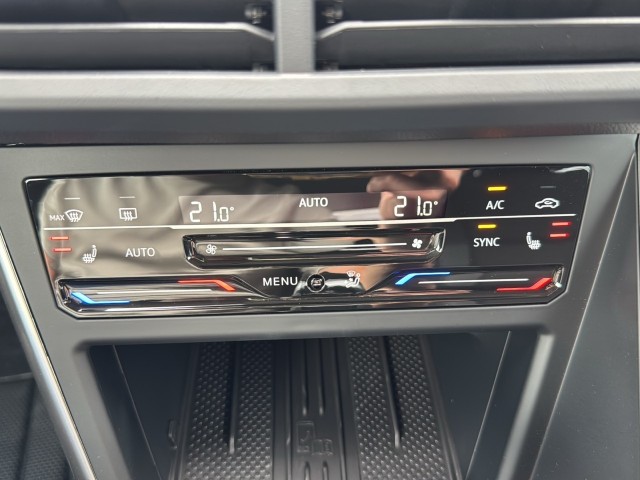 VOLKSWAGEN TAIGO 1.0 TSI DSG LIFE TREKHAAK/CAMERA/CARPLAY/STOELVERW, Vortkamp Enschede, Enschede