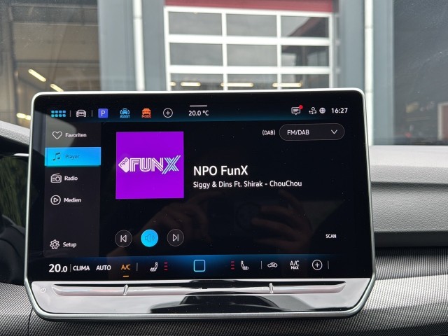 VOLKSWAGEN GOLF 1.5 eTSI R-LINE PANO-DAK/CAMERA/NAVI/CARPLAY/ACC/STOEL-STUURVERW, Vortkamp Enschede, Enschede