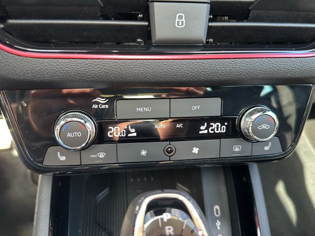 SKODA KAMIQ 1.5 TSI DSG MONTE CARLO GLAS-DAK/CAMERA/TREKHAAK/NAVI/CARPLAY/STOELVERW, Vortkamp Enschede, Enschede