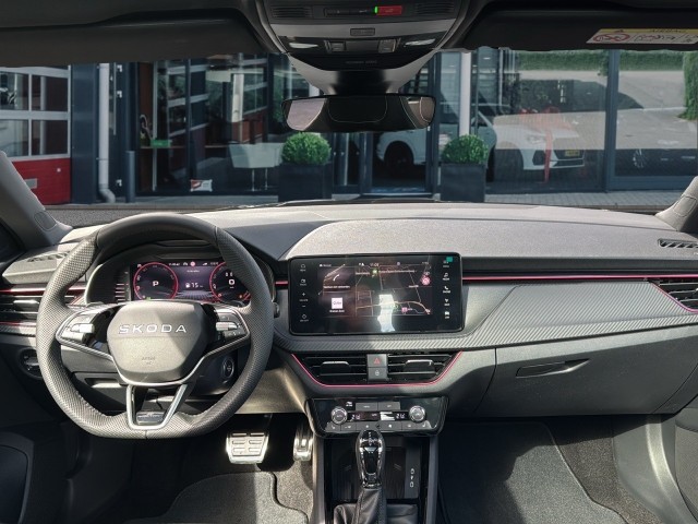 SKODA KAMIQ 1.5 TSI DSG MONTE CARLO GLAS-DAK/CAMERA/TREKHAAK/NAVI/CARPLAY/STOELVERW, Vortkamp Enschede, Enschede