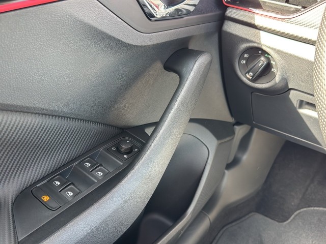 SKODA KAMIQ 1.5 TSI DSG MONTE CARLO GLAS-DAK/CAMERA/TREKHAAK/NAVI/CARPLAY/STOELVERW, Vortkamp Enschede, Enschede