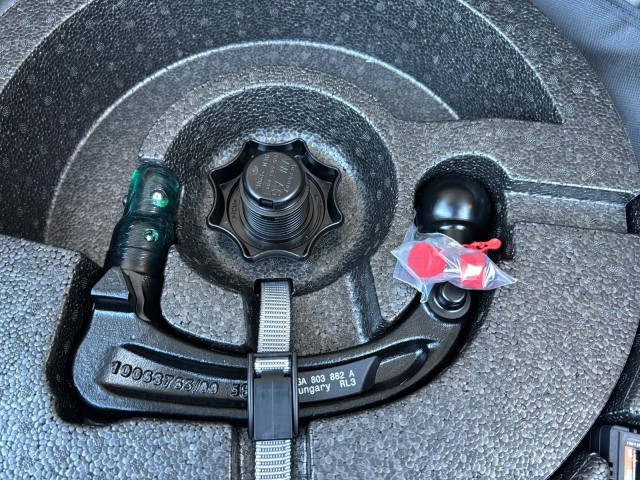 VOLKSWAGEN T-ROC 1.5 TSI DSG LIFE TREKHAAK/CAMERA/CARPLAY/ACC/STOELVERW, Vortkamp Enschede, Enschede