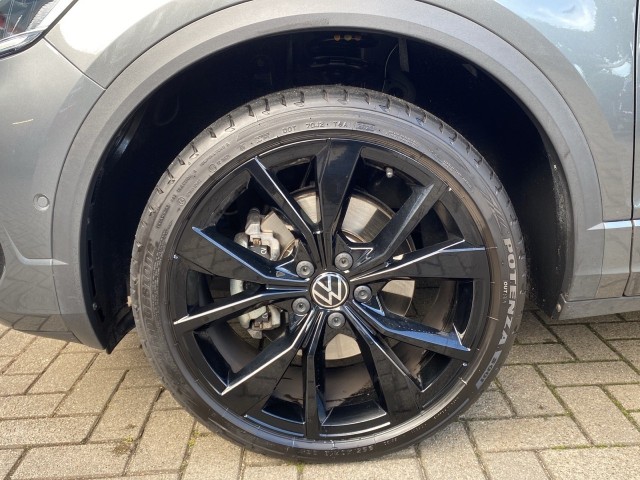 VOLKSWAGEN T-ROC 1.5 TSI DSG R-LINE BLACK-OPTIC PANO-DAK/CAMERA/NAVI/CARPLAY/E-KLEP, Vortkamp Enschede, Enschede