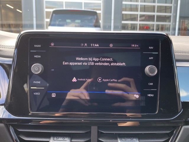 VOLKSWAGEN T-ROC 1.5 TSI DSG R-LINE BLACK-OPTIC PANO-DAK/CAMERA/NAVI/CARPLAY/E-KLEP, Vortkamp Enschede, Enschede