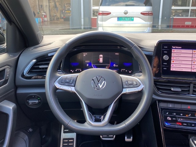 VOLKSWAGEN T-ROC 1.5 TSI DSG R-LINE BLACK-OPTIC PANO-DAK/CAMERA/NAVI/CARPLAY/E-KLEP, Vortkamp Enschede, Enschede