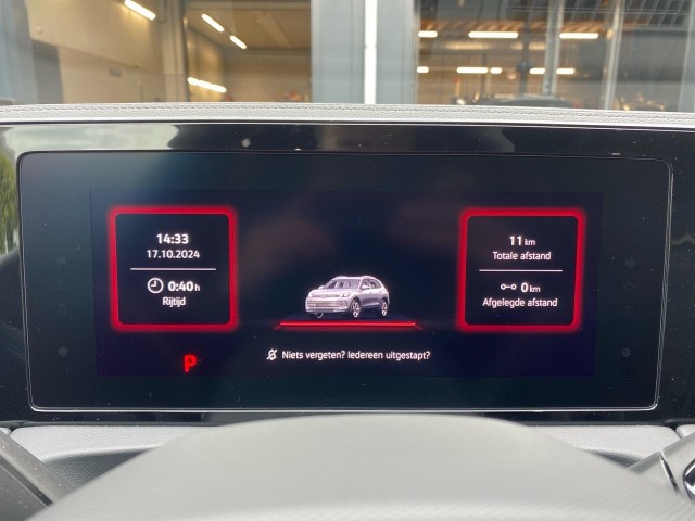 VOLKSWAGEN TIGUAN 1.5 TSI E-HYBRID R-LINE PANO-DAK/TREKHAAK/CAMERA/H&K/CARPLAY/ACC, Vortkamp Enschede, Enschede