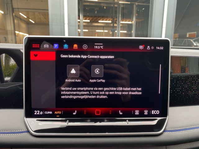 VOLKSWAGEN TIGUAN 1.5 TSI E-HYBRID R-LINE PANO-DAK/TREKHAAK/CAMERA/H&K/CARPLAY/ACC, Vortkamp Enschede, Enschede