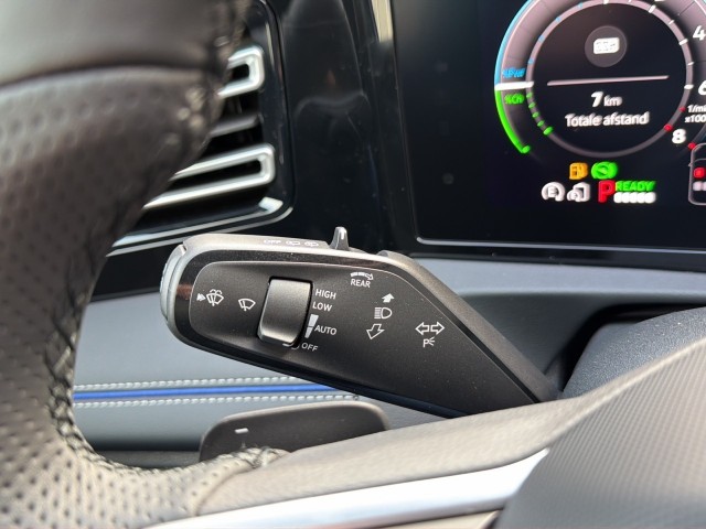 VOLKSWAGEN TIGUAN 1.5 TSI E-HYBRID R-LINE PANO-DAK/TREKHAAK/CAMERA/H&K/CARPLAY/ACC, Vortkamp Enschede, Enschede