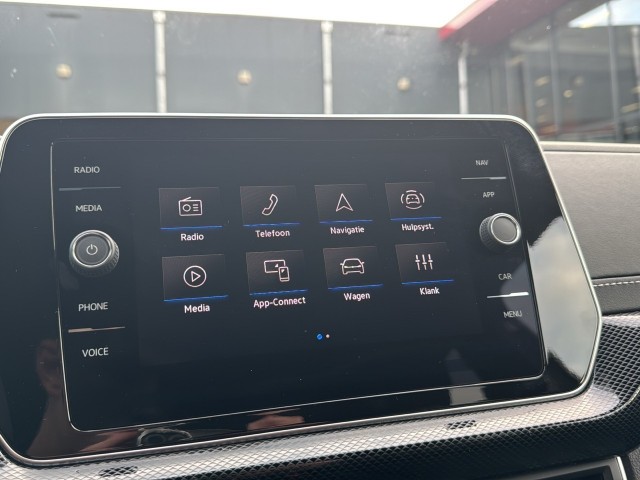 VOLKSWAGEN T-CROSS 1.0 TSI DSG R-LINE CAMERA/CARPLAY/ACC/STOELVERW, Vortkamp Enschede, Enschede