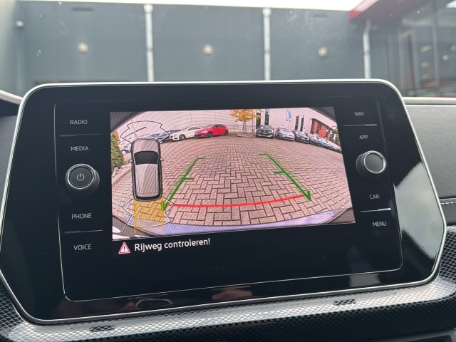 VOLKSWAGEN T-CROSS 1.0 TSI DSG R-LINE CAMERA/CARPLAY/ACC/STOELVERW, Vortkamp Enschede, Enschede