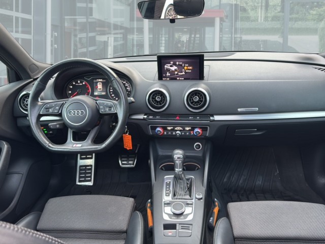 AUDI A3 1.0 TFSI S-TRONIC S-LINE PANO-DAK/NAVI/CRUISE/PDC, Vortkamp Enschede, Enschede