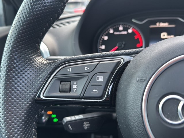 AUDI A3 1.0 TFSI S-TRONIC S-LINE PANO-DAK/NAVI/CRUISE/PDC, Vortkamp Enschede, Enschede