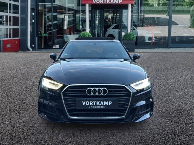 AUDI A3 1.0 TFSI S-TRONIC S-LINE PANO-DAK/NAVI/CRUISE/PDC, Vortkamp Enschede, Enschede