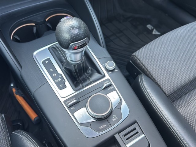 AUDI A3 1.0 TFSI S-TRONIC S-LINE PANO-DAK/NAVI/CRUISE/PDC, Vortkamp Enschede, Enschede