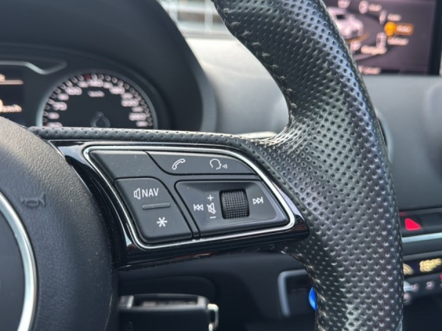 AUDI A3 1.0 TFSI S-TRONIC S-LINE PANO-DAK/NAVI/CRUISE/PDC, Vortkamp Enschede, Enschede