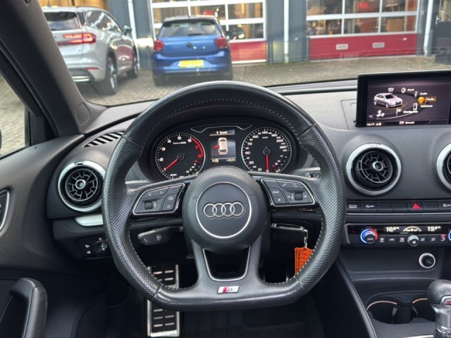 AUDI A3 1.0 TFSI S-TRONIC S-LINE PANO-DAK/NAVI/CRUISE/PDC, Vortkamp Enschede, Enschede