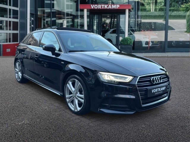 AUDI A3 1.0 TFSI S-TRONIC S-LINE PANO-DAK/NAVI/CRUISE/PDC, Vortkamp Enschede, Enschede