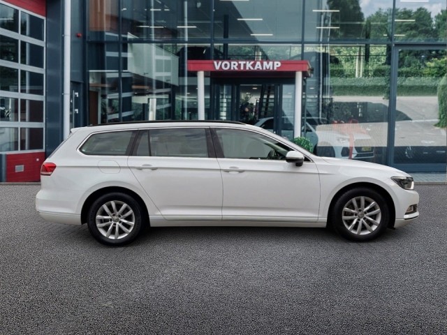 VOLKSWAGEN PASSAT 1.4 TSI COMFORTLINE TREKHAAK/NAVI/PDC/CRUISE, Vortkamp Enschede, Enschede