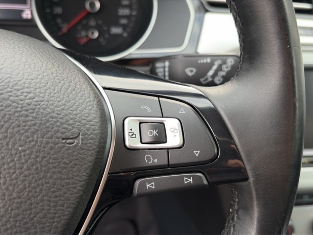 VOLKSWAGEN PASSAT 1.4 TSI COMFORTLINE TREKHAAK/NAVI/PDC/CRUISE, Vortkamp Enschede, Enschede