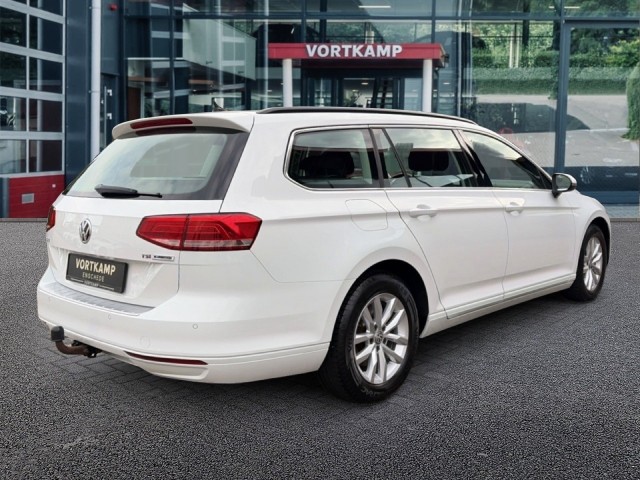 VOLKSWAGEN PASSAT 1.4 TSI COMFORTLINE TREKHAAK/NAVI/PDC/CRUISE, Vortkamp Enschede, Enschede