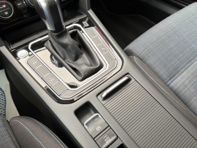 VOLKSWAGEN PASSAT 1.4 TSI DSG GTE CAMERA/NAVI/CARPLAY/ACC/STOELVERW, Vortkamp Enschede, Enschede