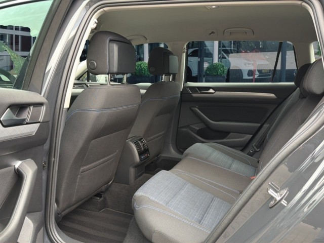 VOLKSWAGEN PASSAT 1.4 TSI DSG GTE CAMERA/NAVI/CARPLAY/ACC/STOELVERW, Vortkamp Enschede, Enschede