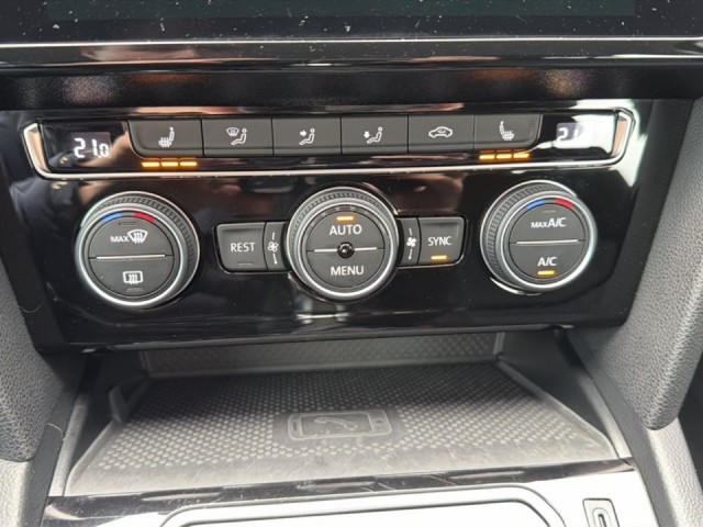 VOLKSWAGEN PASSAT 1.4 TSI DSG GTE CAMERA/NAVI/CARPLAY/ACC/STOELVERW, Vortkamp Enschede, Enschede