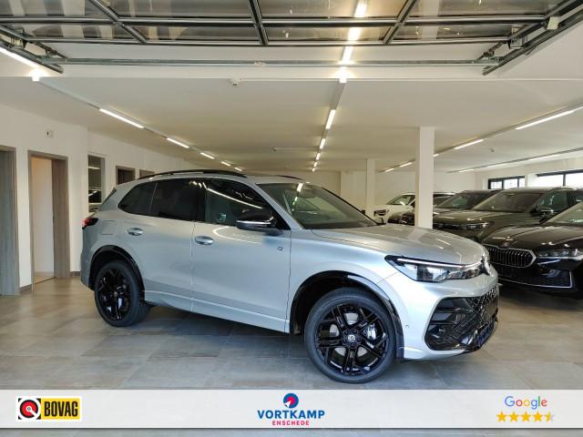 VOLKSWAGEN TIGUAN 1.5 TSI E-HYBRID R-LINE PANO-DAK/TREKHAAK/CAMERA/HUD/ACC/STOELVERW, Vortkamp Enschede, Enschede