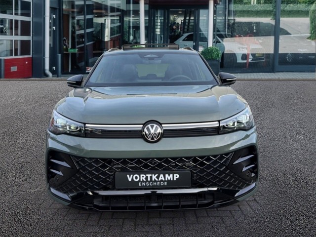 VOLKSWAGEN TIGUAN 1.5 TSI E-HYBRID R-LINE PANO-DAK/TREKHAAK/CAMERA/LEDER/MEMORY/HUD, Vortkamp Enschede, Enschede