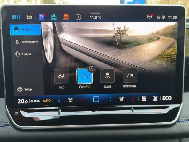 VOLKSWAGEN TIGUAN 1.5 TSI E-HYBRID R-LINE PANO-DAK/TREKHAAK/CAMERA/LEDER/MEMORY/HUD, Vortkamp Enschede, Enschede