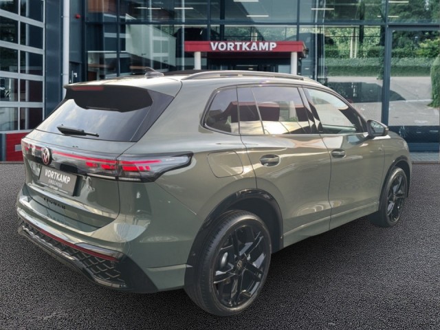 VOLKSWAGEN TIGUAN 1.5 TSI E-HYBRID R-LINE PANO-DAK/TREKHAAK/CAMERA/LEDER/MEMORY/HUD, Vortkamp Enschede, Enschede