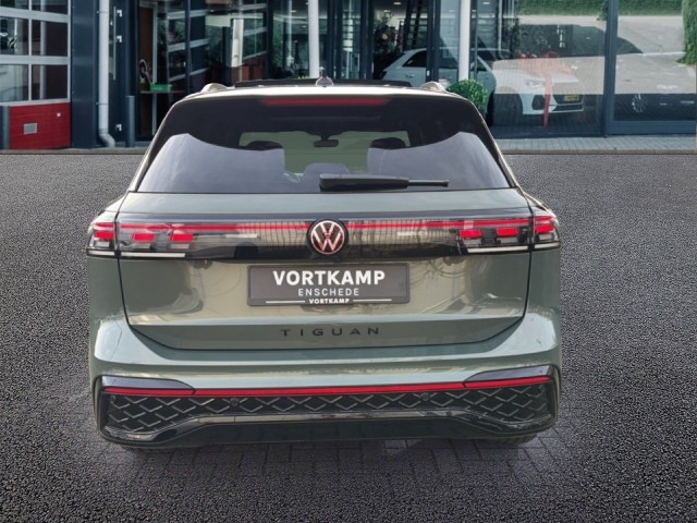 VOLKSWAGEN TIGUAN 1.5 TSI E-HYBRID R-LINE PANO-DAK/TREKHAAK/CAMERA/LEDER/MEMORY/HUD, Vortkamp Enschede, Enschede