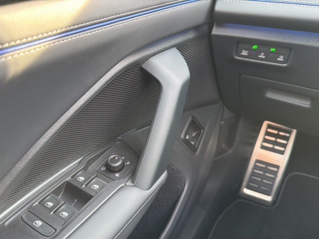 VOLKSWAGEN TIGUAN 1.5 TSI E-HYBRID R-LINE PANO-DAK/TREKHAAK/CAMERA/LEDER/MEMORY/HUD, Vortkamp Enschede, Enschede