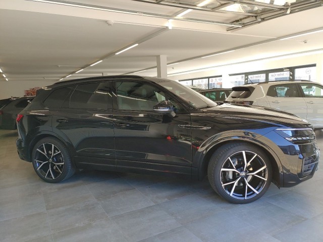 VOLKSWAGEN TOUAREG 3.0 TDI DSG R-LINE 4MOTION PANO-DAK/TREKHAAK/CAMERA/CARPLAY/ACC, Vortkamp Enschede, Enschede