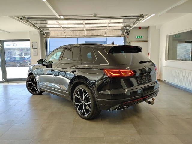 VOLKSWAGEN TOUAREG 3.0 TDI DSG R-LINE 4MOTION PANO-DAK/TREKHAAK/CAMERA/CARPLAY/ACC, Vortkamp Enschede, Enschede