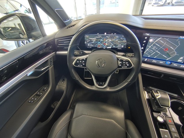 VOLKSWAGEN TOUAREG 3.0 TDI DSG R-LINE 4MOTION PANO-DAK/TREKHAAK/CAMERA/CARPLAY/ACC, Vortkamp Enschede, Enschede