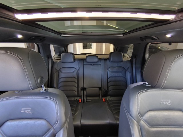 VOLKSWAGEN TOUAREG 3.0 TDI DSG R-LINE 4MOTION PANO-DAK/TREKHAAK/CAMERA/CARPLAY/ACC, Vortkamp Enschede, Enschede