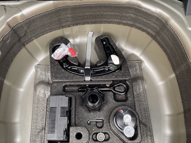 VOLKSWAGEN T-CROSS 1.5 TSI DSG R-LINE TREKHAAK/CAMERA/CARPLAY/ACC/STOELVERW, Vortkamp Enschede, Enschede