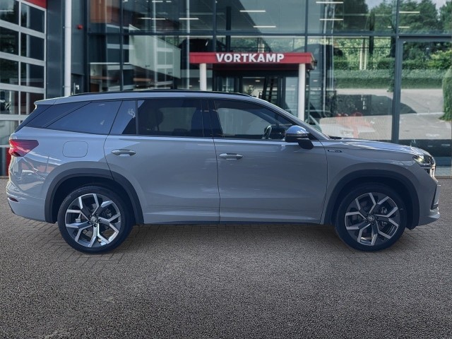 SKODA KODIAQ 1.5 TSI DSG SPORTLINE 7P PANO-DAK/CAMERA/TREKHAAK/NAVI/ACC/STOELVERW, Vortkamp Enschede, Enschede
