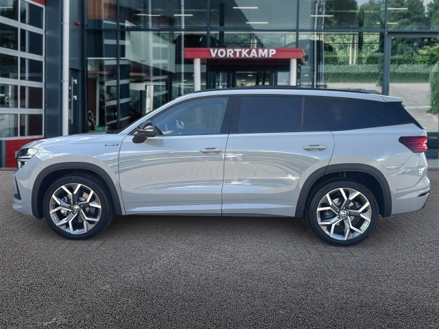 SKODA KODIAQ 1.5 TSI DSG SPORTLINE 7P PANO-DAK/CAMERA/TREKHAAK/NAVI/ACC/STOELVERW, Vortkamp Enschede, Enschede