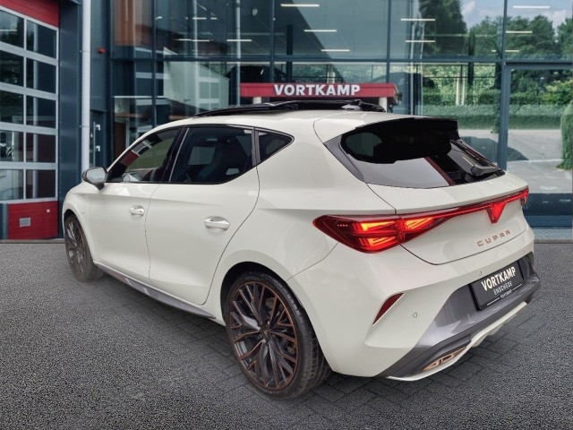 CUPRA LEON 1.5 E-HYBRID VZ , Vortkamp Enschede, Enschede