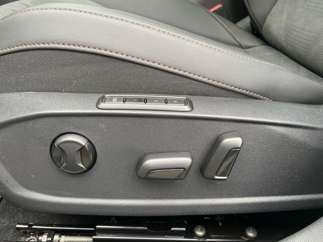 CUPRA LEON 1.5 E-HYBRID VZ , Vortkamp Enschede, Enschede