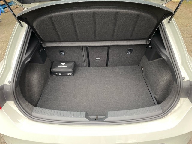 CUPRA LEON 1.5 E-HYBRID VZ , Vortkamp Enschede, Enschede