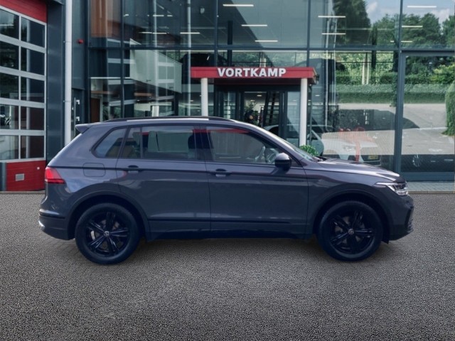 VOLKSWAGEN TIGUAN 1.5 TSI DSG Urban SPORT TREKHAAK/E-KLEP/ACC/NAVI/STOELVERW, Vortkamp Enschede, Enschede