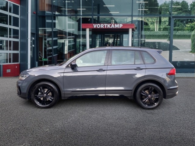 VOLKSWAGEN TIGUAN 1.5 TSI DSG Urban SPORT TREKHAAK/E-KLEP/ACC/NAVI/STOELVERW, Vortkamp Enschede, Enschede