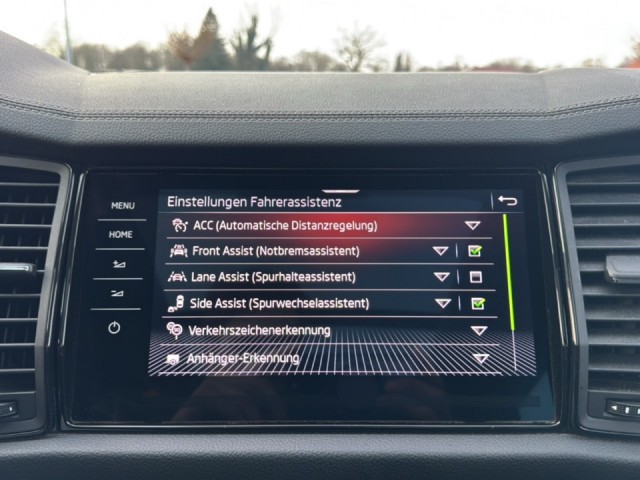 SKODA KODIAQ 2.0 TDI DSG AMBITION 4X4 TREKHAAK/CAMERA/PANO/ACC/STOEL+STUURVERW, Vortkamp Enschede, Enschede