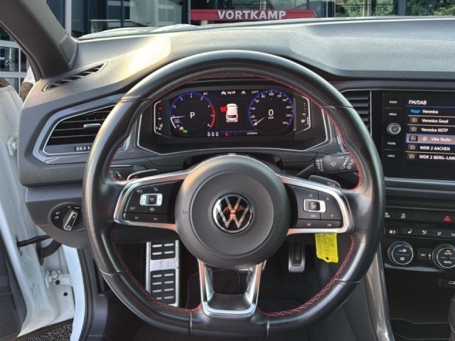 VOLKSWAGEN T-ROC 1.5 TSI DSG SPORT R-LINE CAMERA/ACC/ELEKKLEP/STOELVERW, Vortkamp Enschede, Enschede