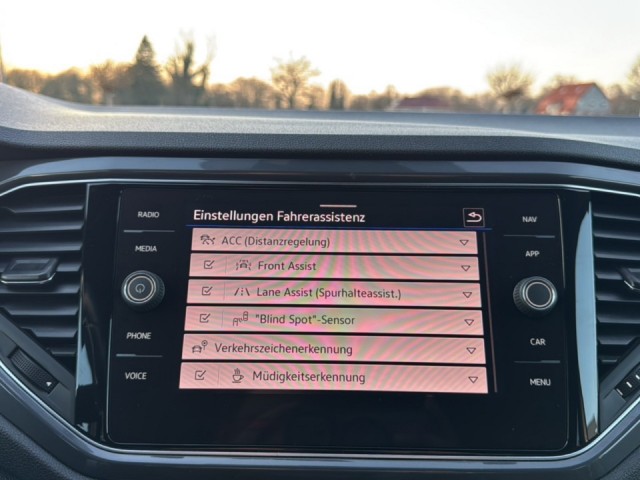 VOLKSWAGEN T-ROC 1.5 TSI DSG SPORT R-LINE CAMERA/ACC/ELEKKLEP/STOELVERW, Vortkamp Enschede, Enschede