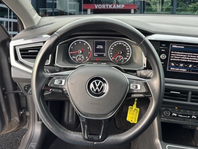VOLKSWAGEN POLO 1.0 TSI HIGHLINE OPENDAK/ACC/STOELVERW/PDC/NAVI/CARPLAY, Vortkamp Enschede, Enschede