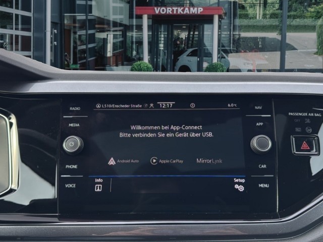 VOLKSWAGEN POLO 1.0 TSI HIGHLINE OPENDAK/ACC/STOELVERW/PDC/NAVI/CARPLAY, Vortkamp Enschede, Enschede